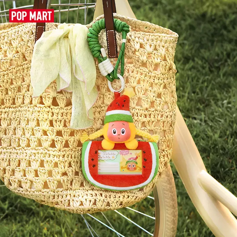 POP MART Twinkle Twinkle Live  - Action Figure Stand 评论和价格