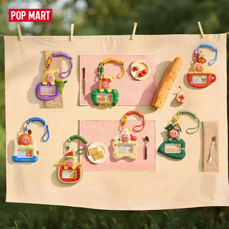 POP MART Twinkle Twinkle Live  - Action Figure Stand 评论和价格